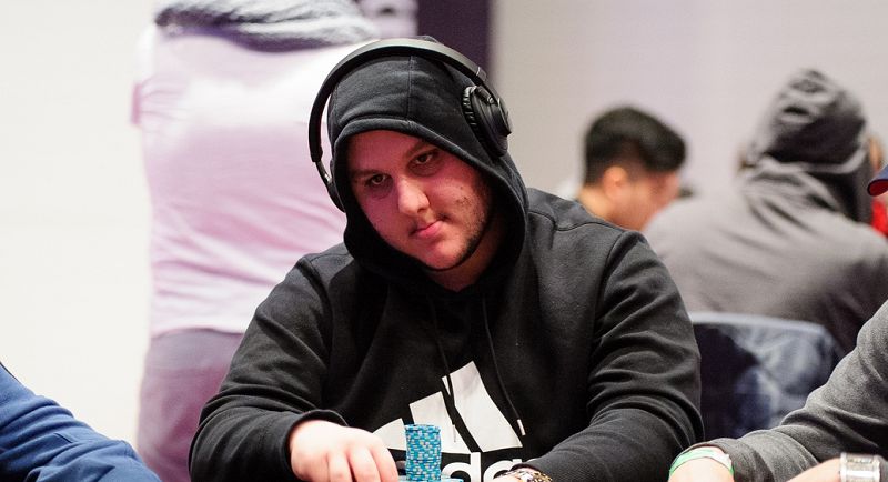 Report MTT online: Domenico “scellons94” Gala al comando dopo il day1 del Explosive Sunday, Oreste “iMsoOsicK” Pomi vince il Sunday Summer. A denny22224 il Colpo Grosso