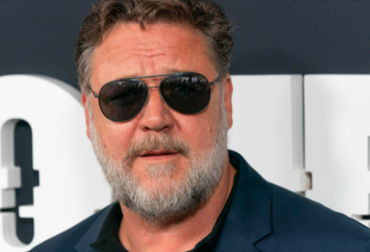 Film: The Card Counter in uscita nelle sale mentre Russell Crowe ferma le riprese di “Poker Face” per covid
