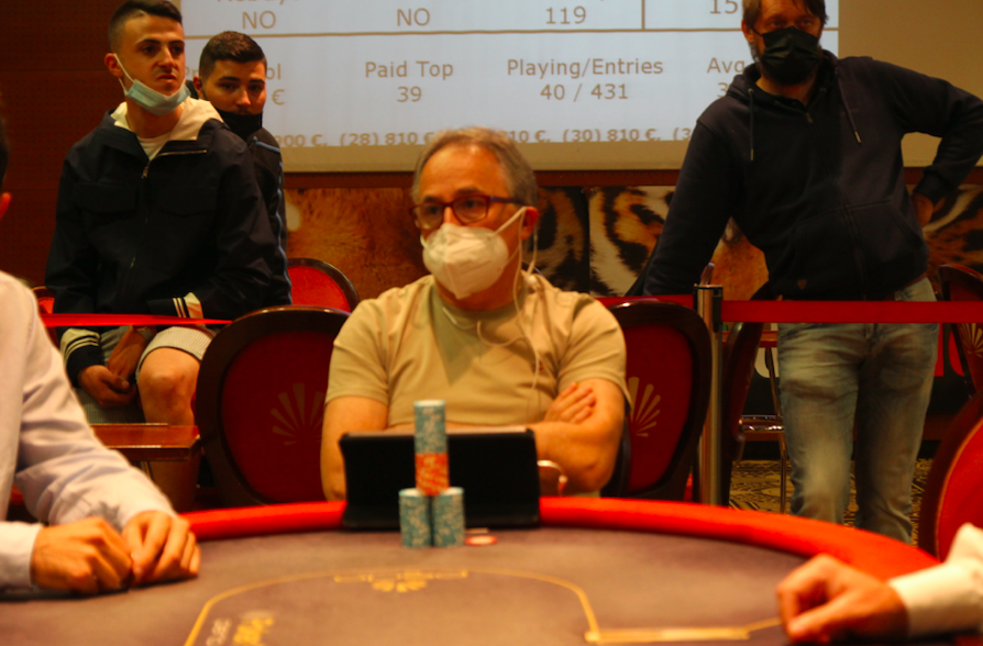 Tana delle Tigri: doppio all-in in bolla, le eliminazioni di Maurizio Migliorini ed Alessandro Scermino chiudono il day2. Andrea Zaccarelli chipleader