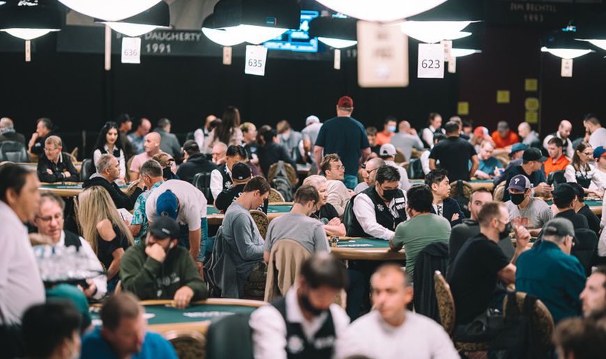 wsopmainevent2022 day1b