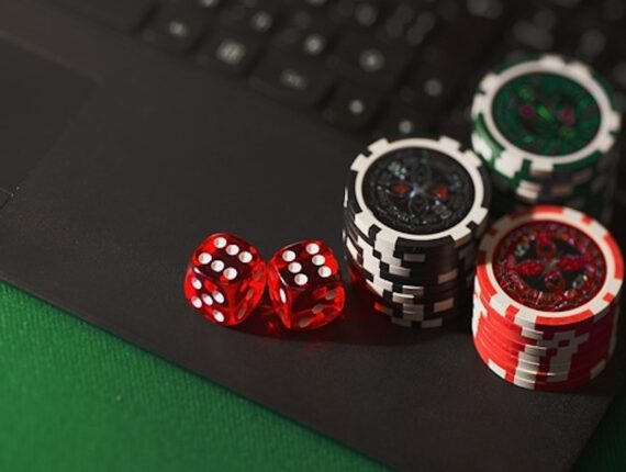 Poker Online: Ribo95 sbanca al High Roller. Dopo il braccialetto alle WSOP Online, Alessio La Francesca vince anche alle ICOOP
