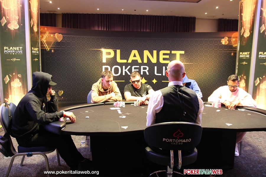 Planet Poker Live 5 giocatori rimasti