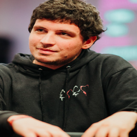 EPT Parigi 2024 Main Event day3: poker azzurro tra i 57 players left. Lorenzo Arduini spettacolare al 4° posto