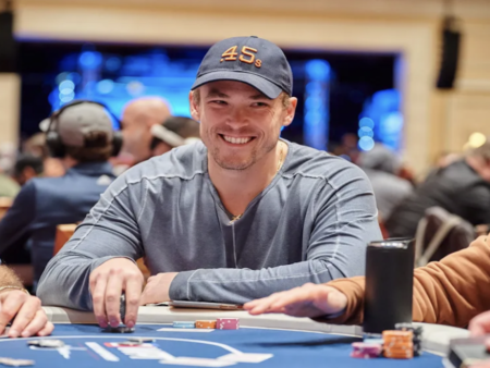 Poker Live: Daniele Miniello comanda al final table Main Event ISOP. Isaia in corsa al Deepstack WSOP, successo per Alex Foxen