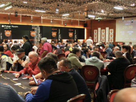 Poker Live: i tornei di agosto 2026. A metà mese EPT Barcellona ruba la scena. Si chiude con IPS al King’s e PCL a Rozvadov