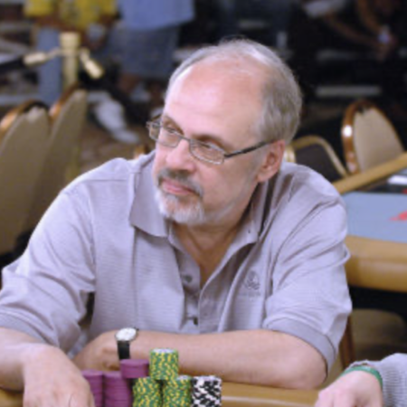 Poker in lutto: ci lascia David Sklansky, il teorico del poker più influente tra luci ed ombre