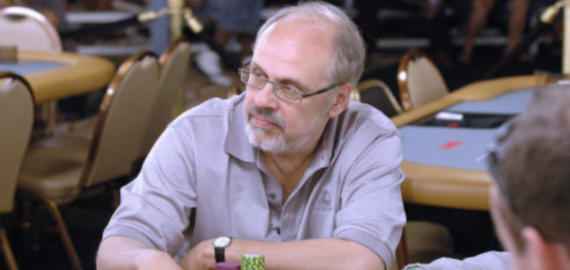 Poker in lutto: ci lascia David Sklansky, il teorico del poker più influente tra luci ed ombre