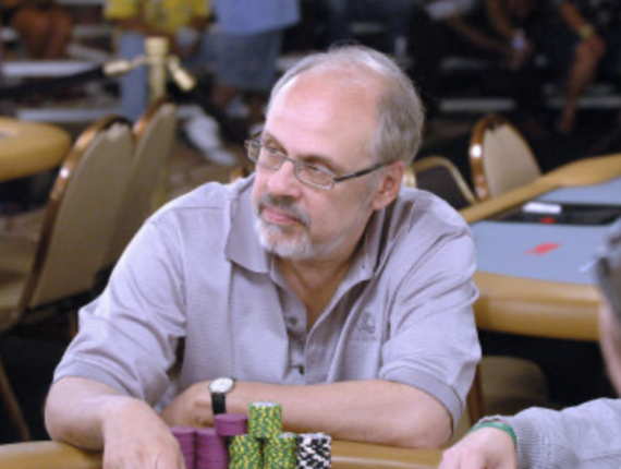 Poker in lutto: ci lascia David Sklansky, il teorico del poker più influente tra luci ed ombre